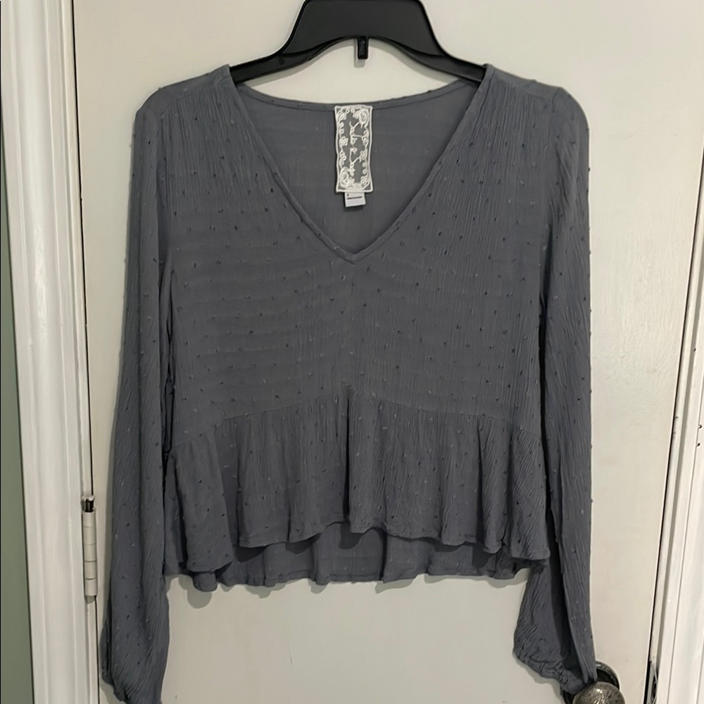 Sadie & Sage Stone blue Long Sleeve peplum top